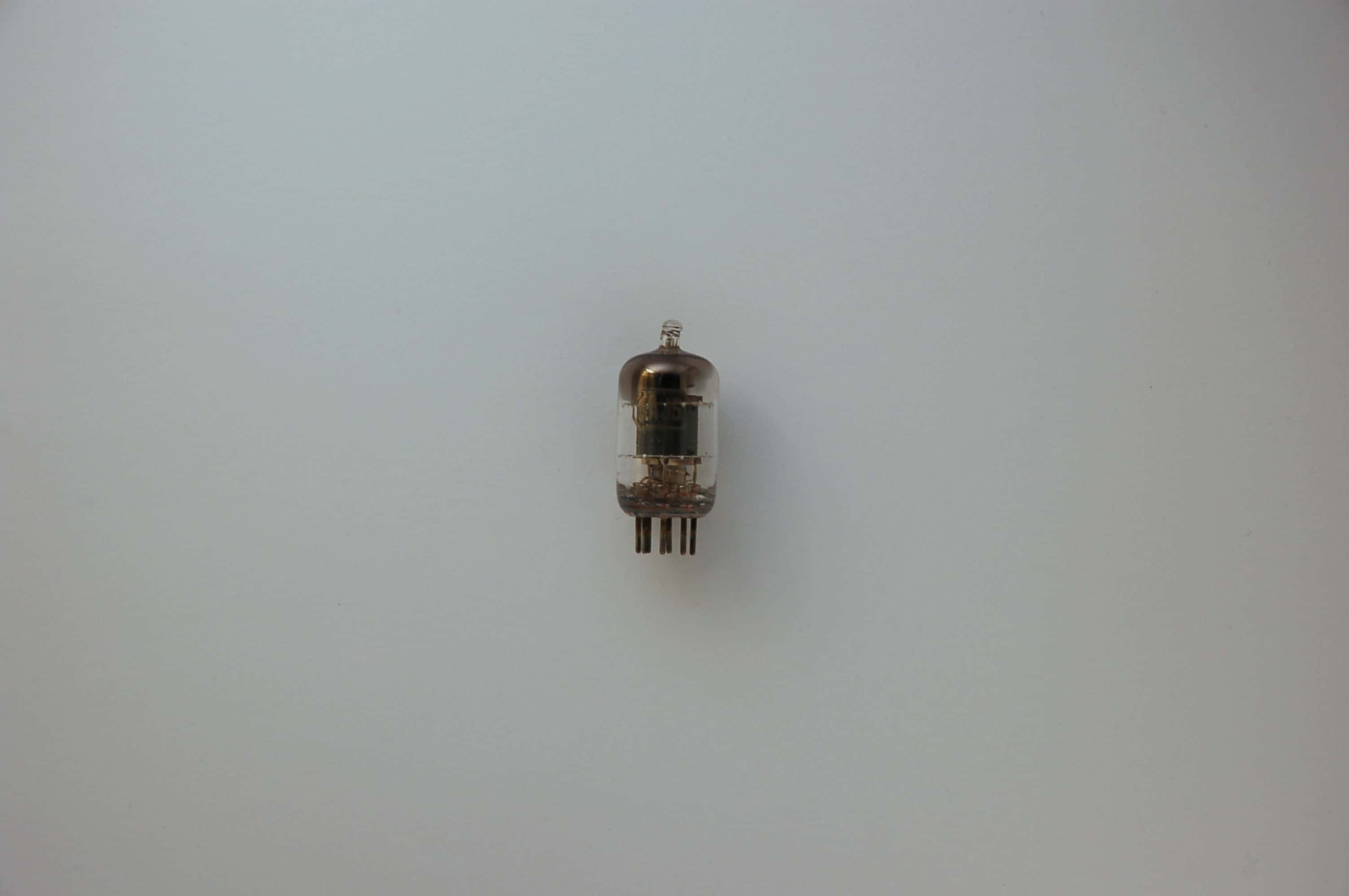 6AJ5 Röhre = 6F35 Pentode B7G Uf 6,3V