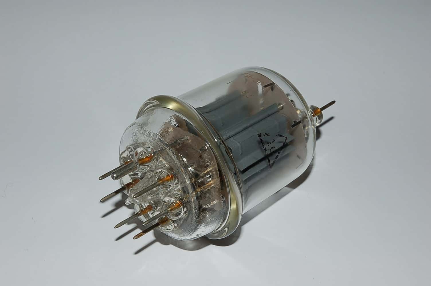 GI30 Röhre = GI-30 Doppel-Tetrode Septar