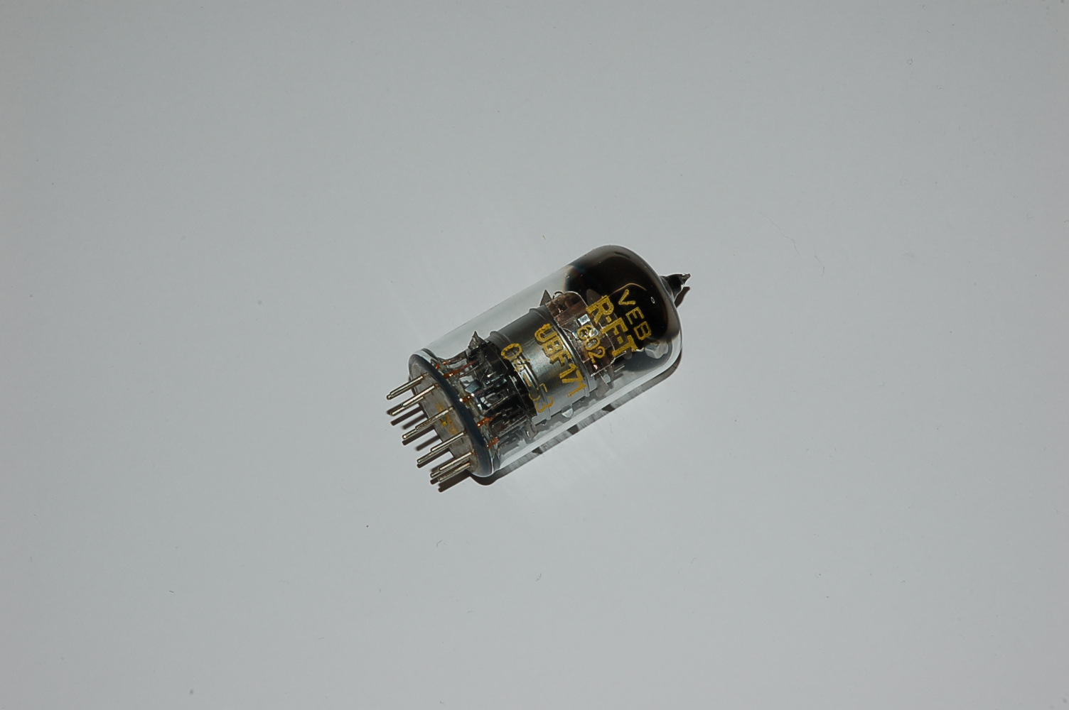 UBF171