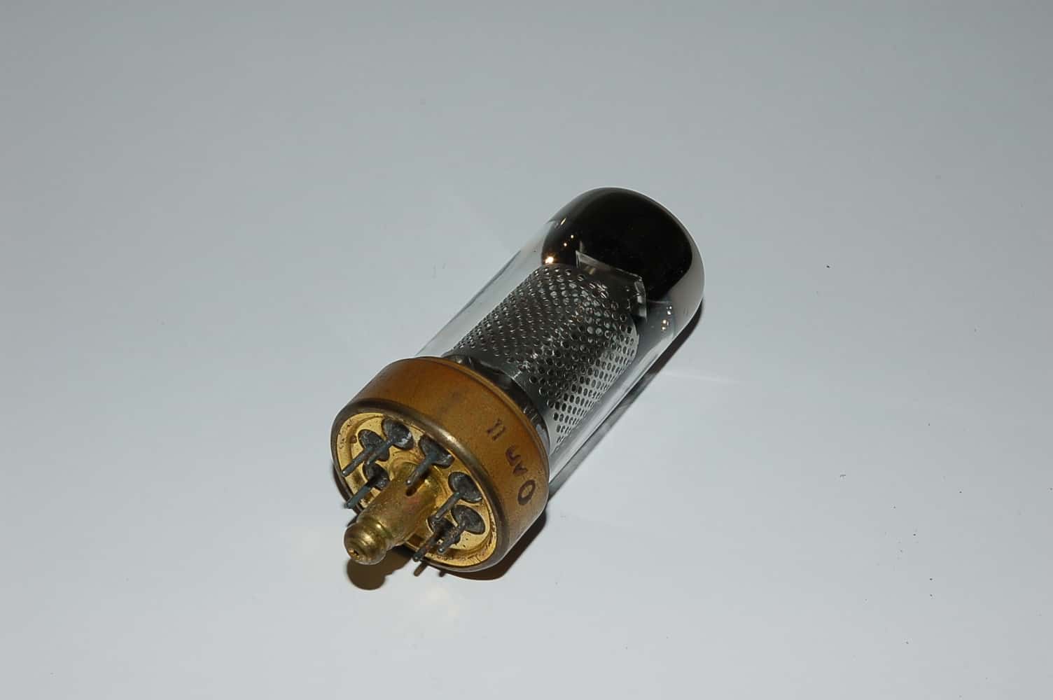 EF22 Röhre Pentode Loctal B8G Uf 6,3V