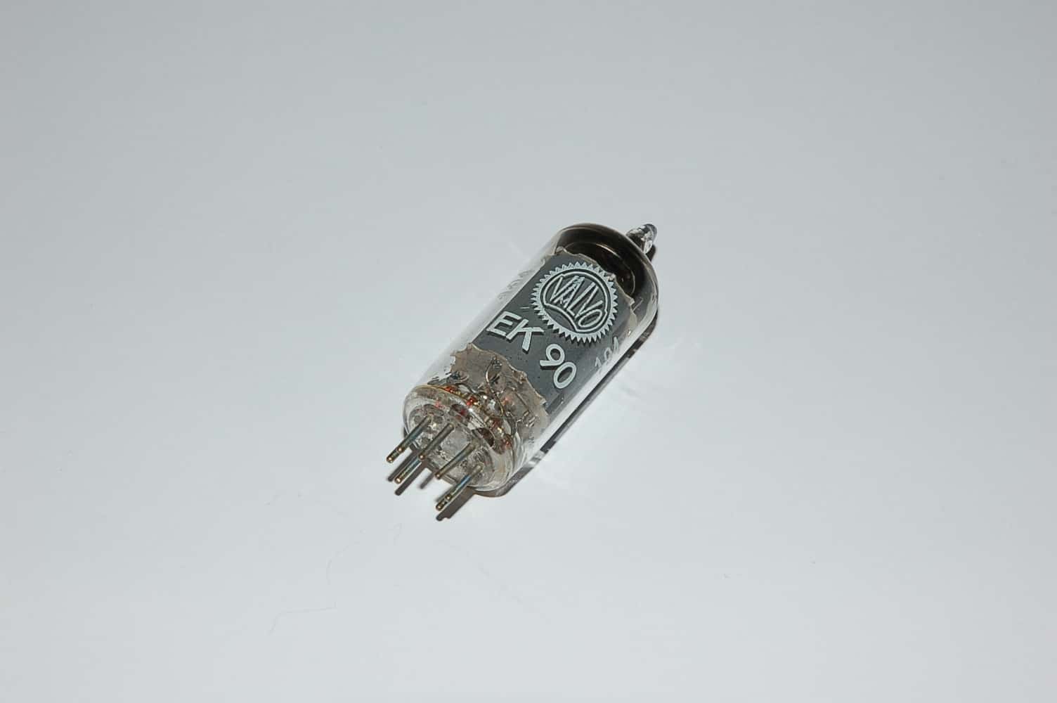 6BE6 (=EK90) Heptode --> see EK90