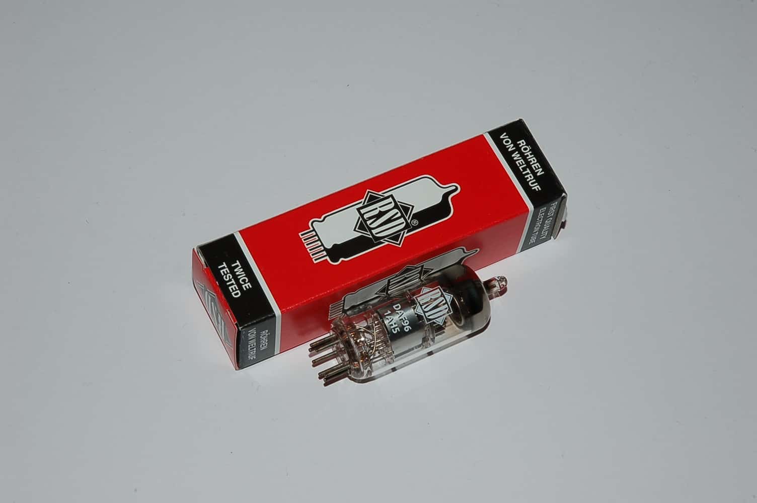 DAF96 Röhre = 1AH5 Dioden-Pentode B7G 1,4V