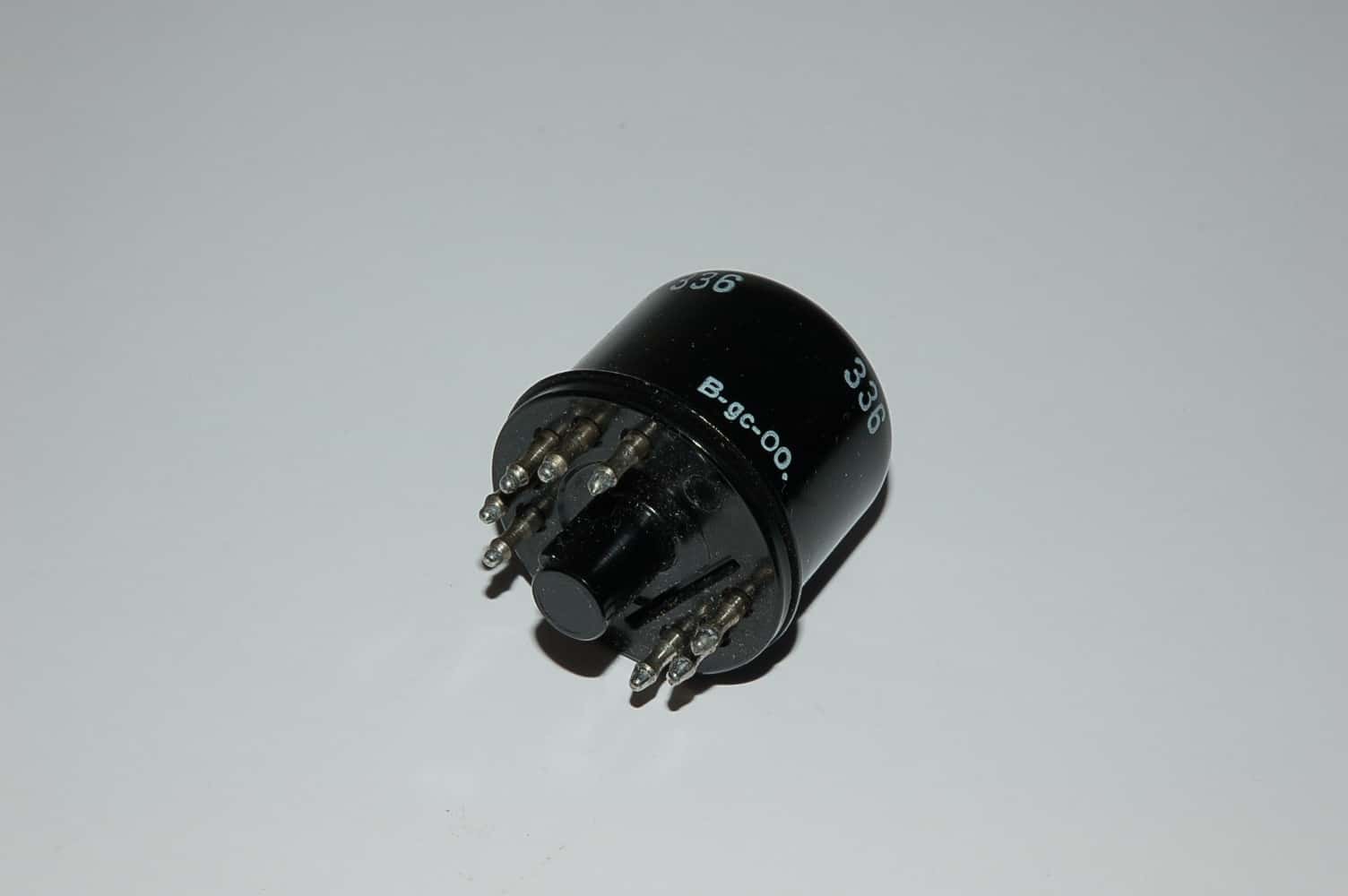 EB11 Röhre Doppeldiode Y8A Uf 6,3V