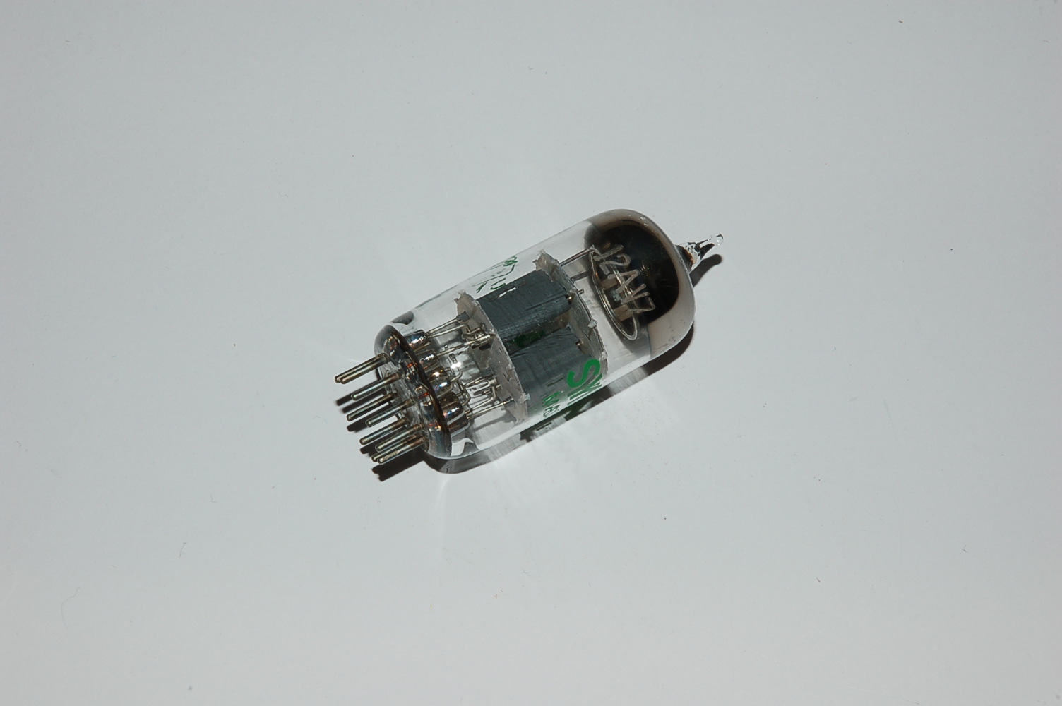 12AV7 dual Triode
