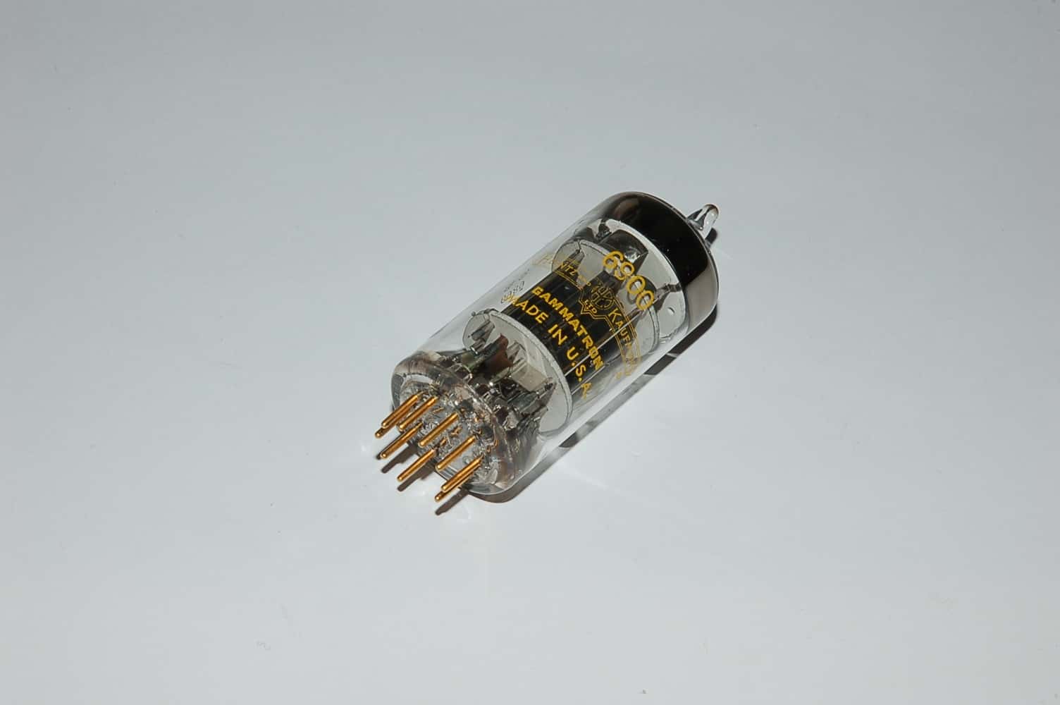 6900 (=5687WB) doubletriode