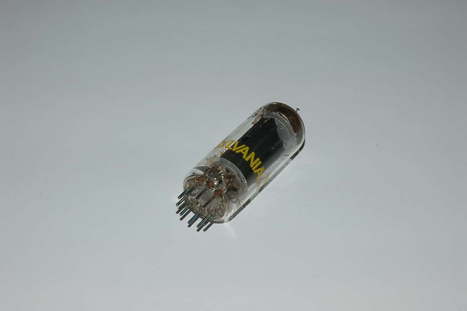 12DS7 Röhre Duodiode-Endröhre B9A