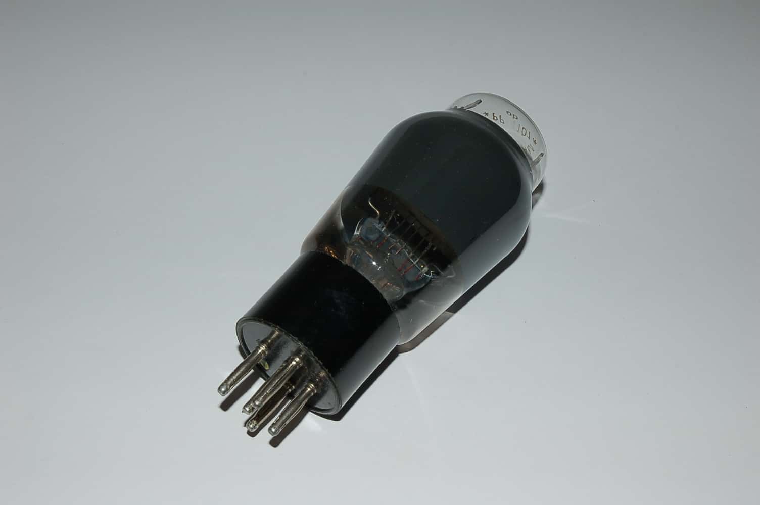 RES964 Röhre = L496D = E443H Endpentode Europa B5 Uf 4V