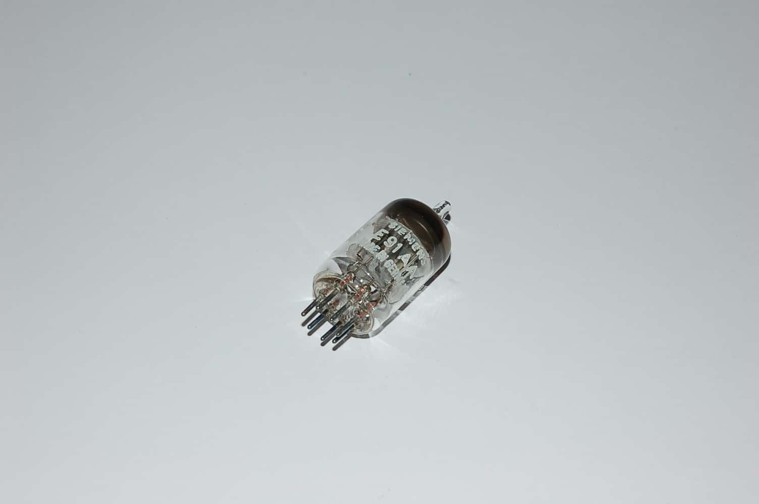 E91AA Röhre = 6AL5 Doppeldiode B7G Uf 6,3V
