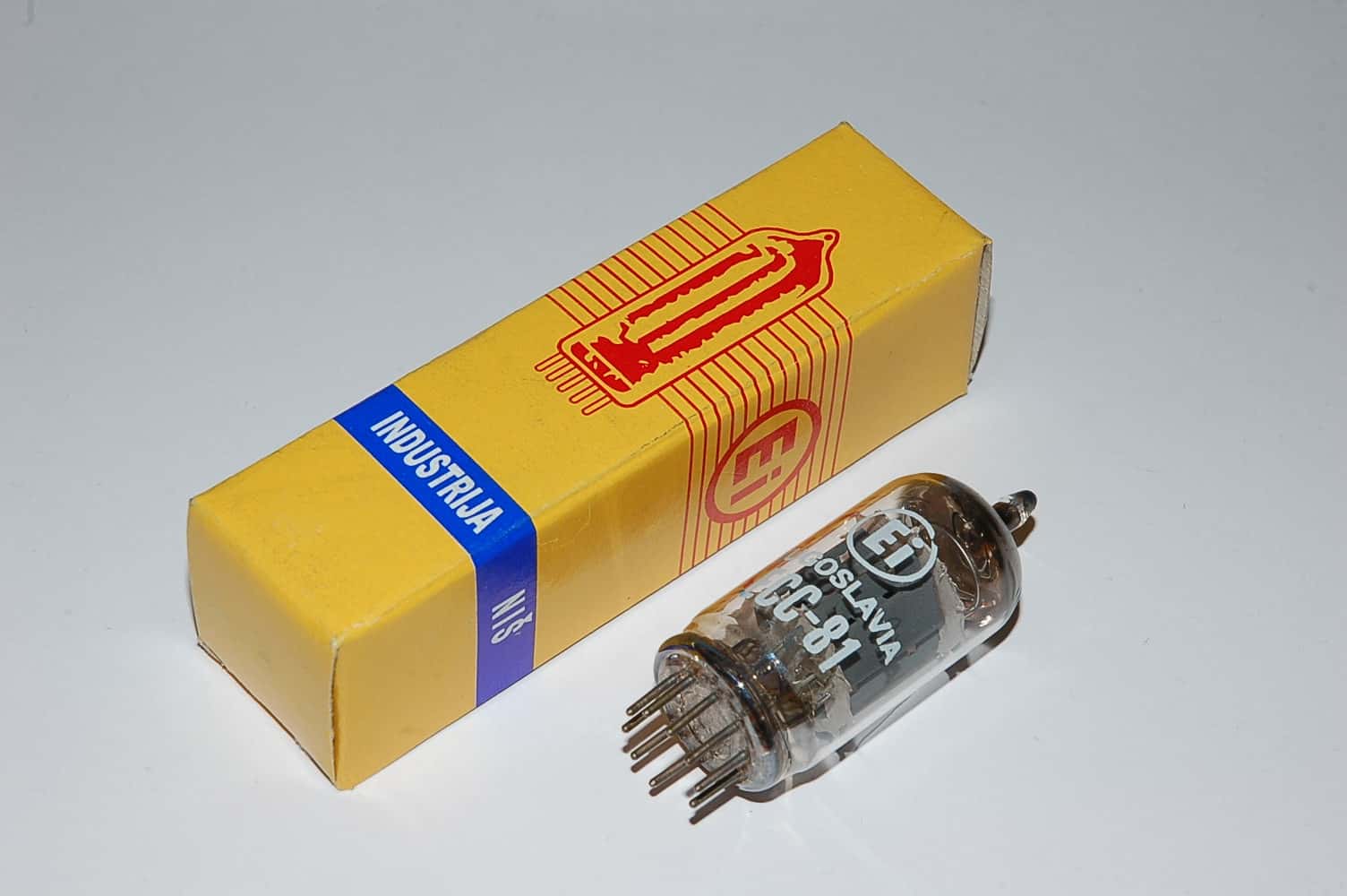 ECC81Ei-12AT7Ei NOS tube-Röhre bei Welter gestempelt