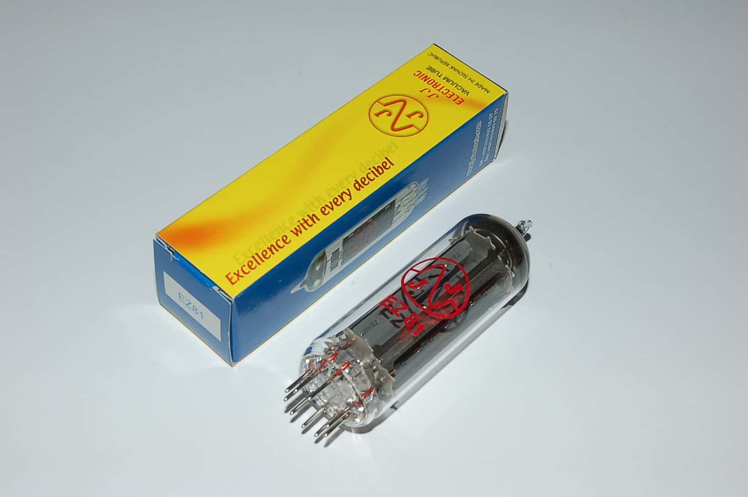 EZ81JJ = 6CA4 UU12 U709 tube Gleichrichterröhre