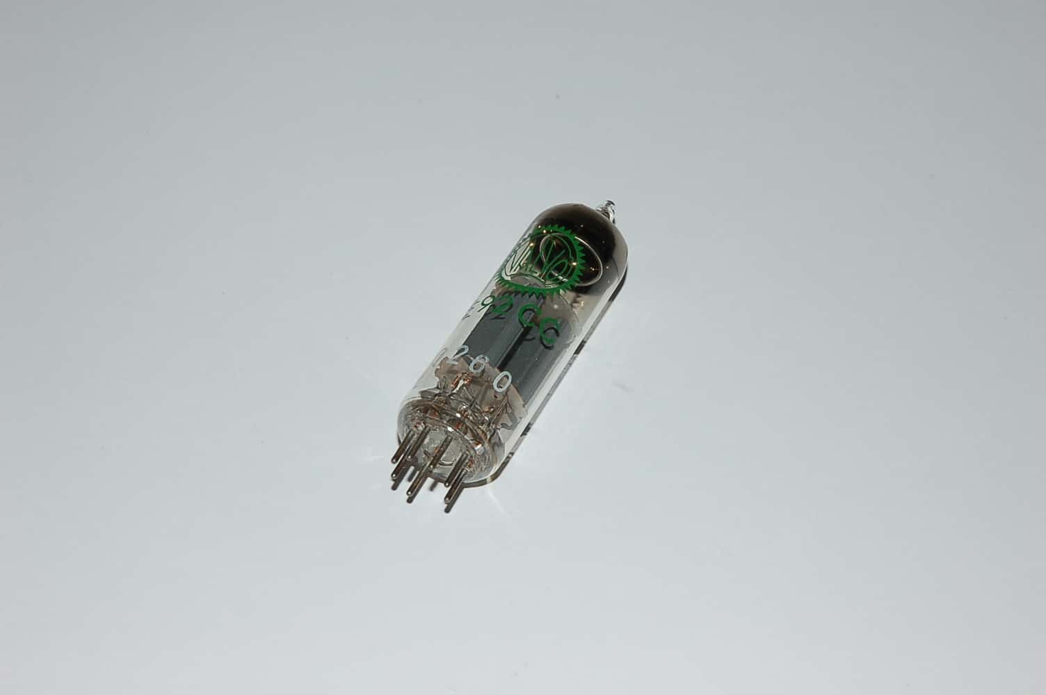 ECC962 = E92CC RFT tube