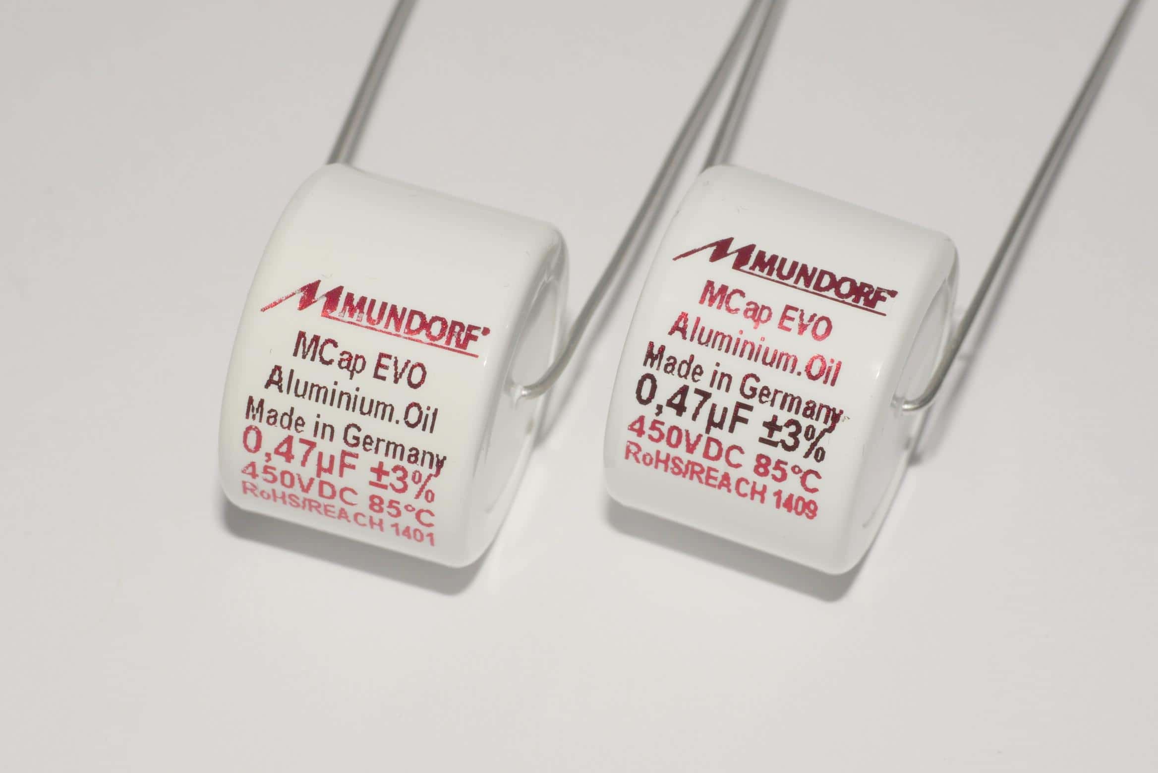 0,47uF Mundorf MCAP 450V 3% EVO ALU Öl Kondensator 20x14mm