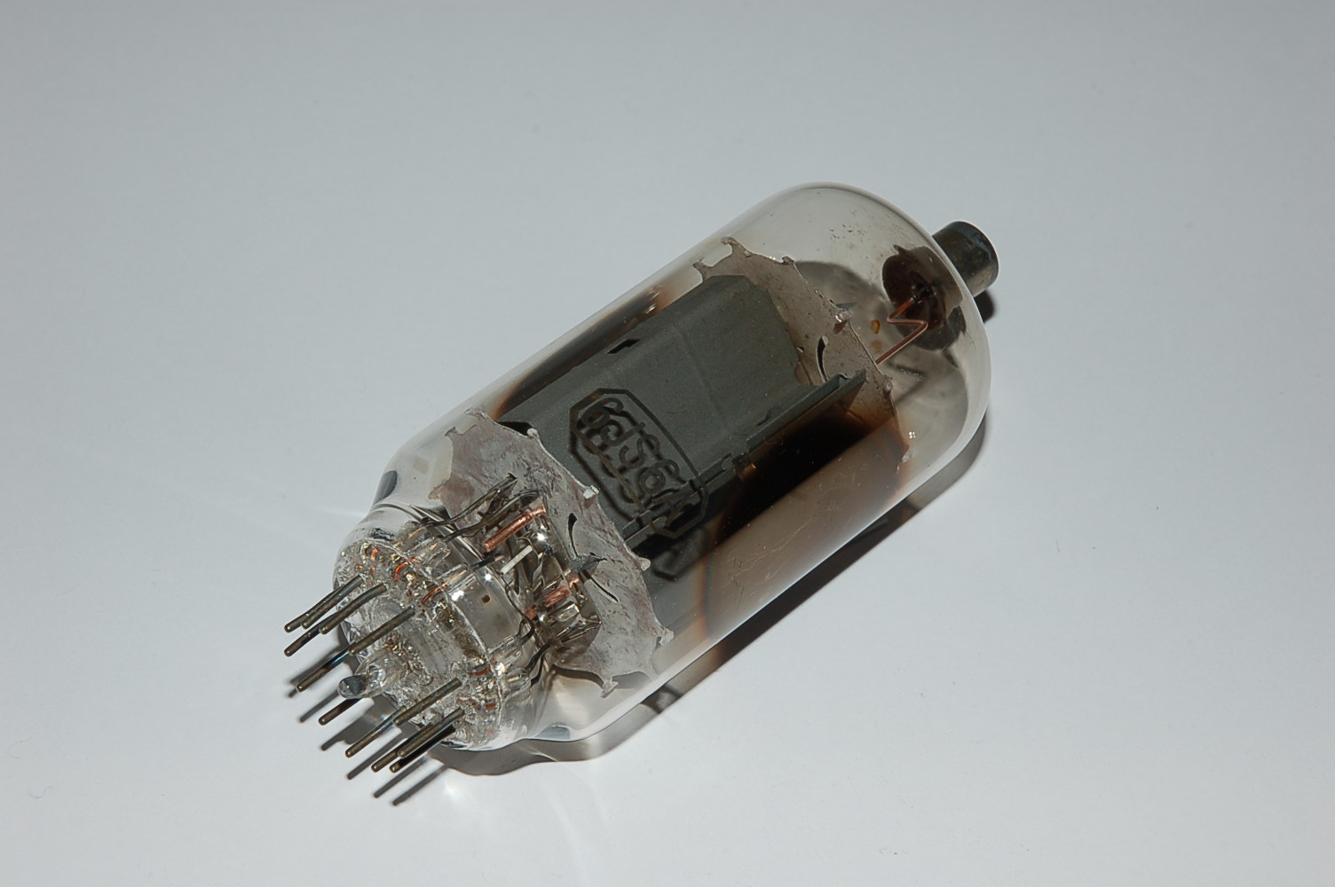 8950 (~6JS6C/6KD6 - Uf=13V)