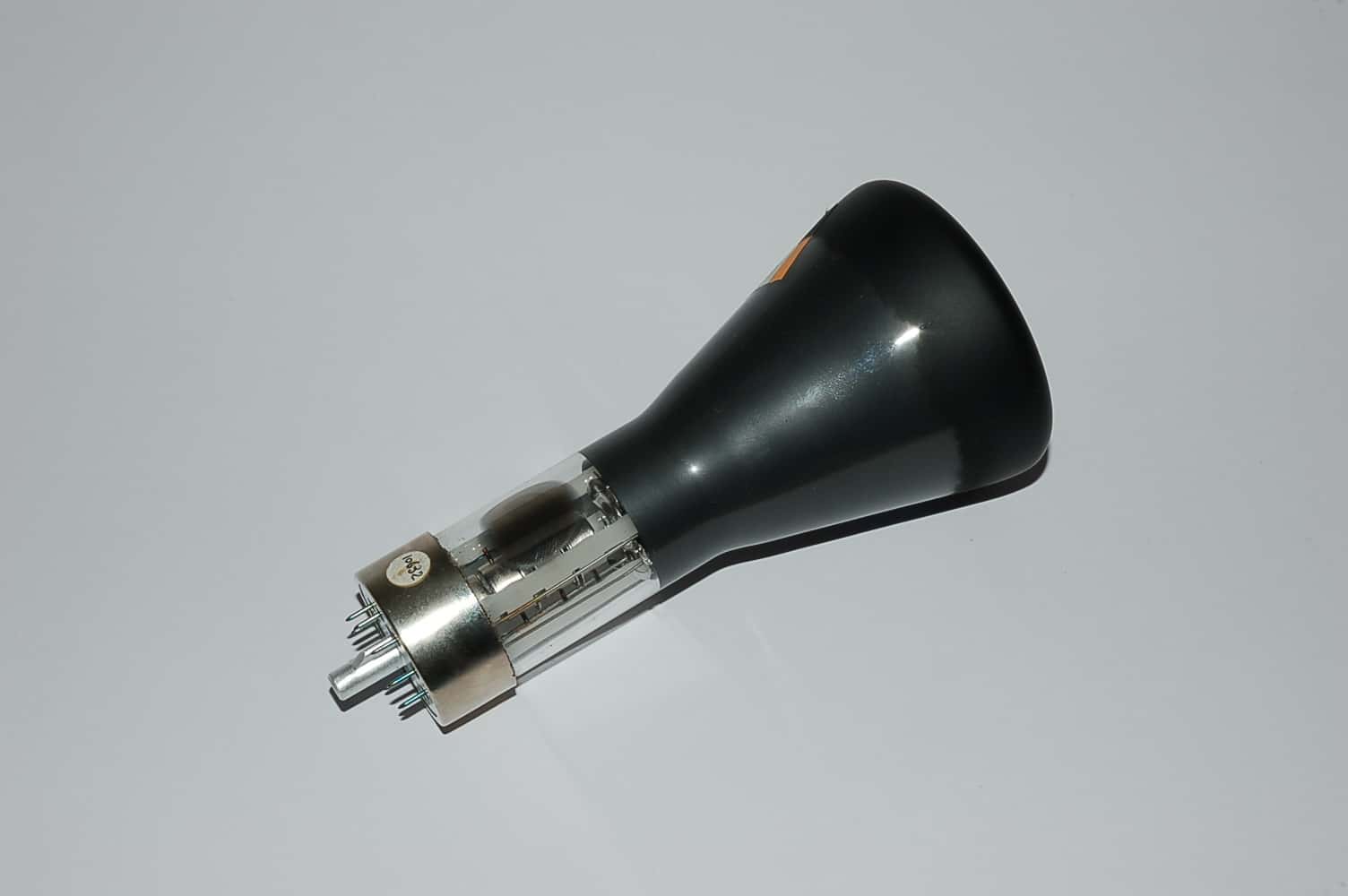 DG7-6 CRT