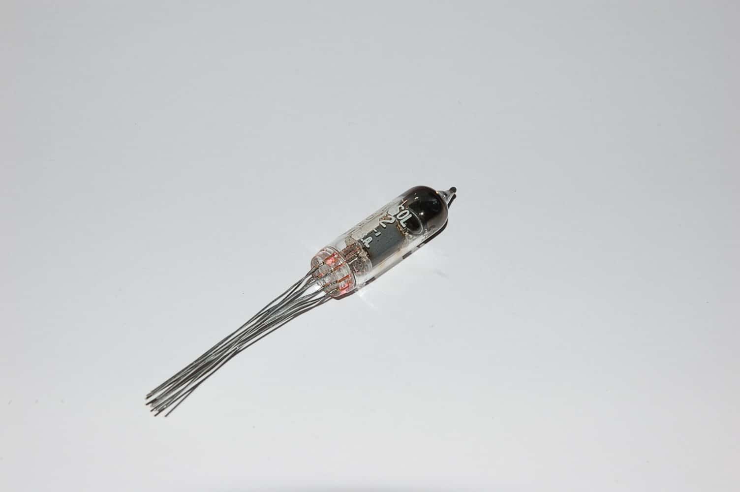 6112 Röhre Doppeltriode Subminiatur