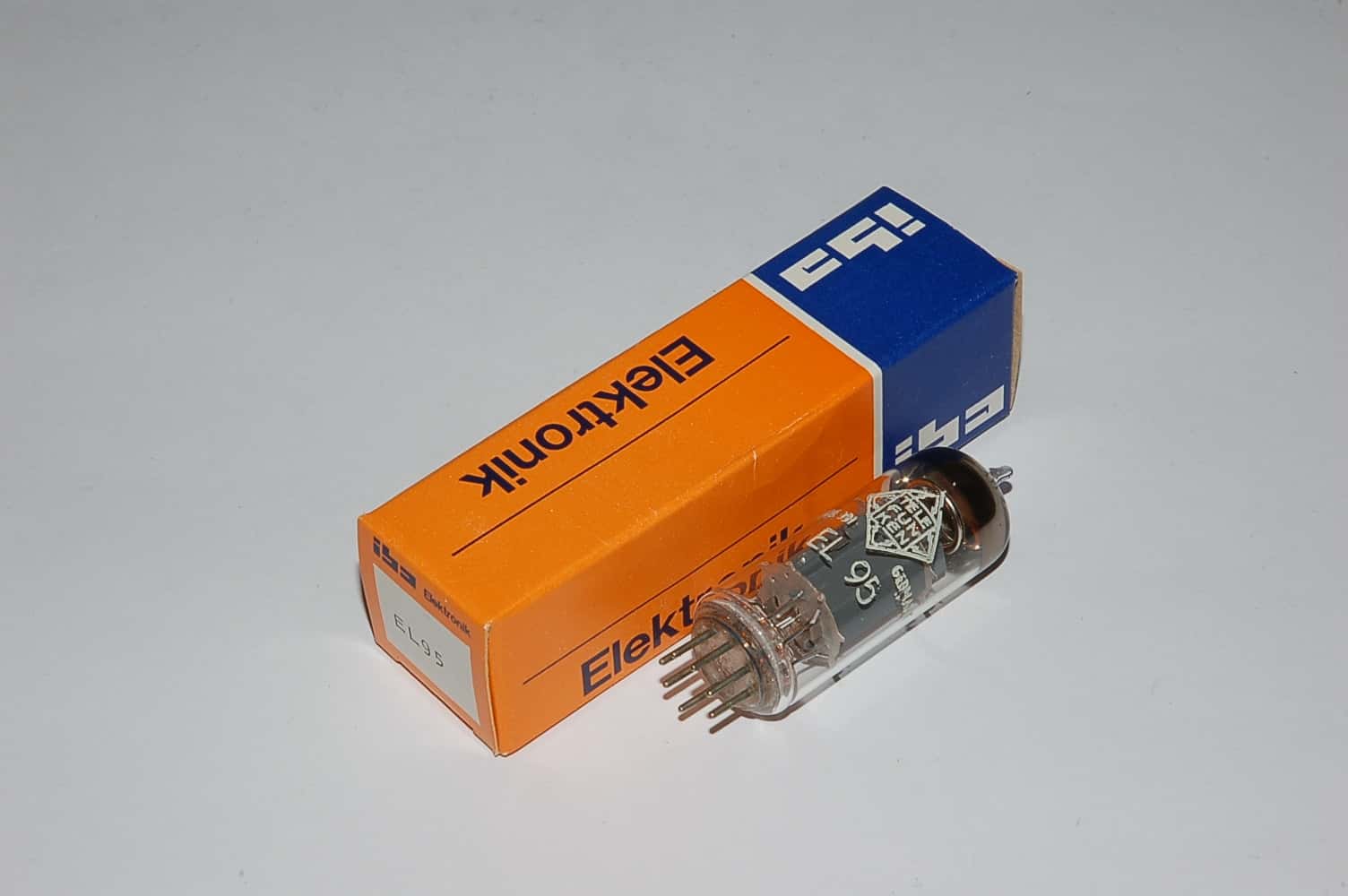 EL95 Telefunken Original tube IBG boxed, with Square