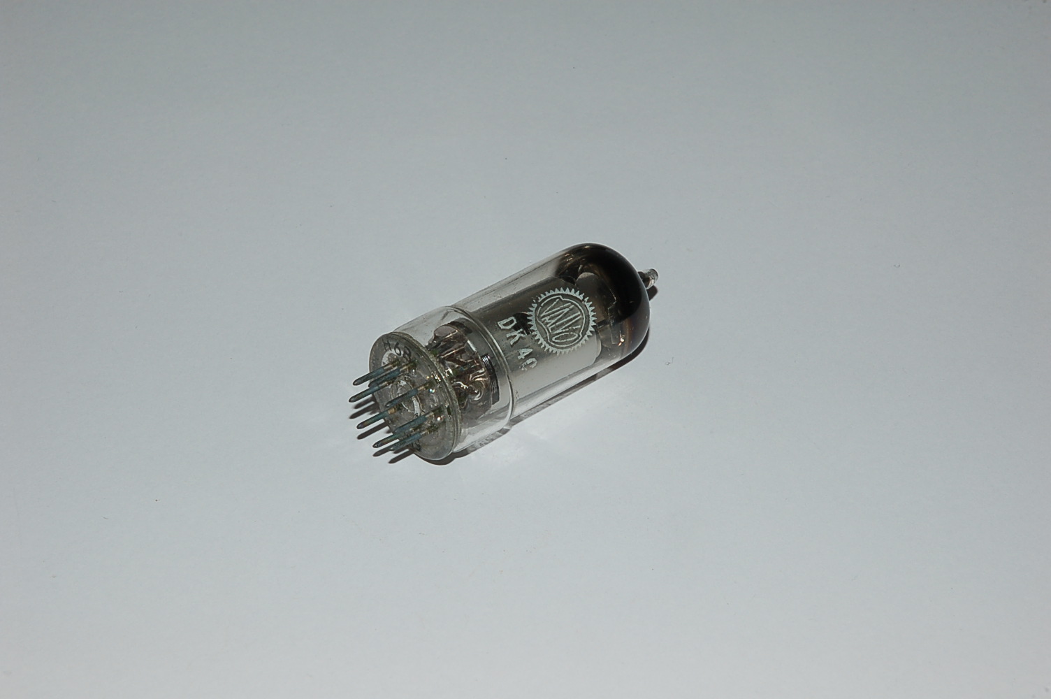 DK40 (=MDK40) Octode-Röhre