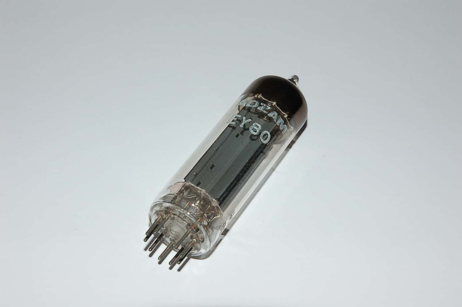EY80 Röhre Gleichrichter B9A Uf 6,3V