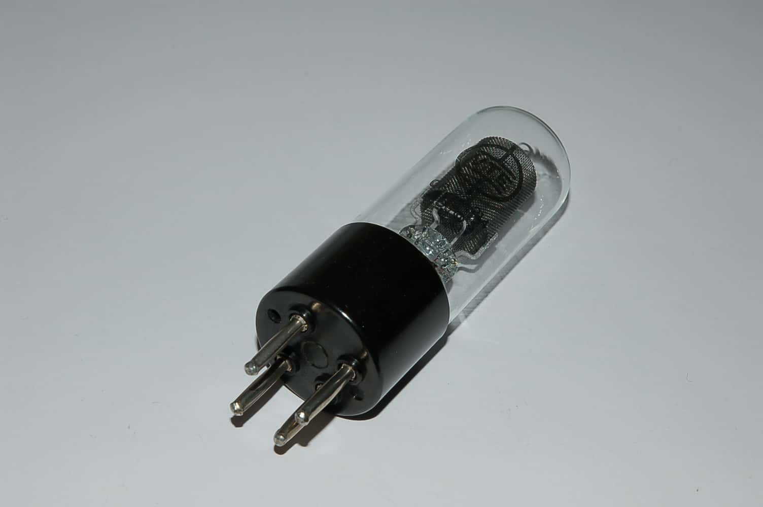 GR22-214 voltage regulator