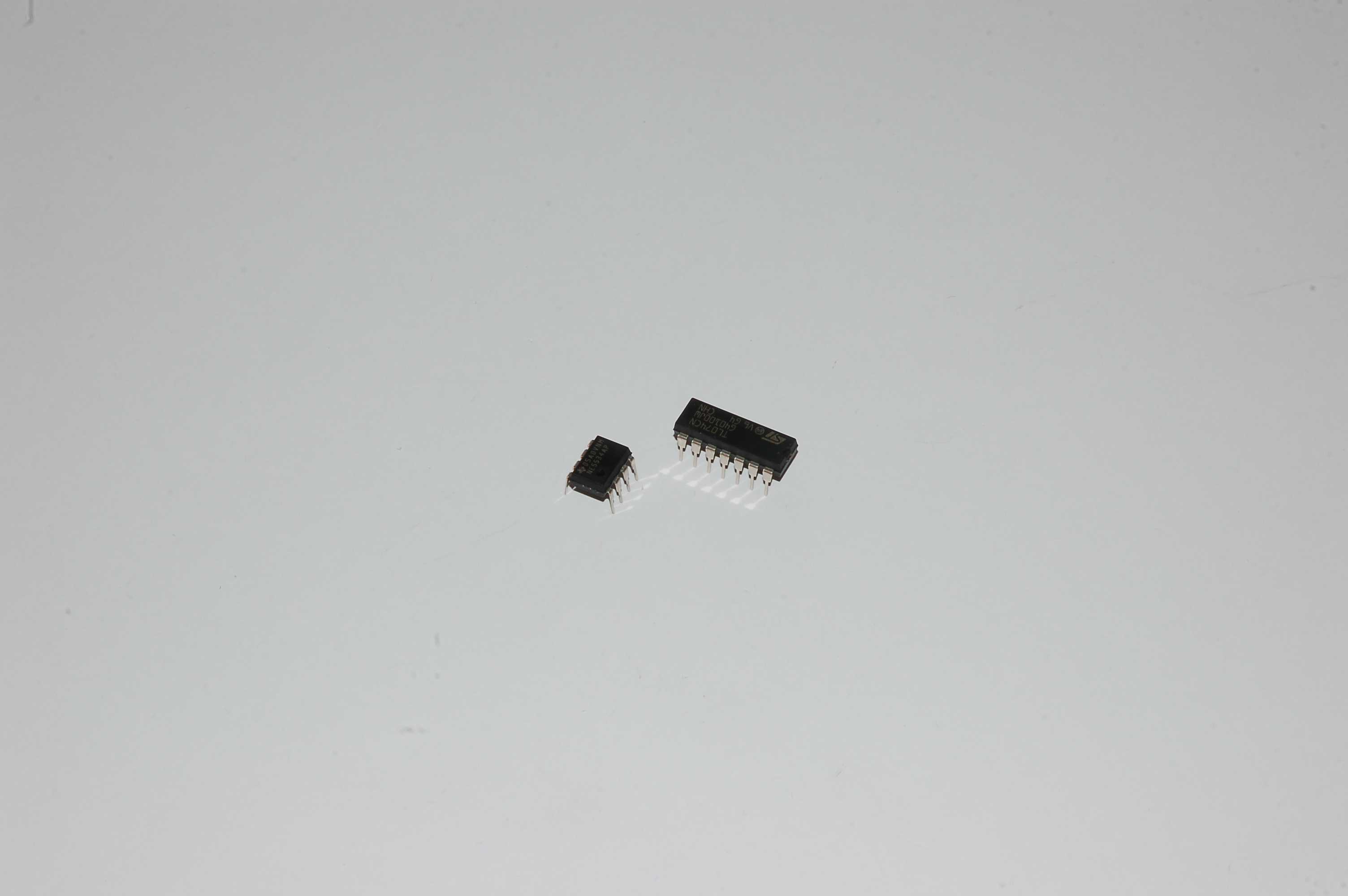 4900_Halbleiter_ICs-_DSC_1834.jpg