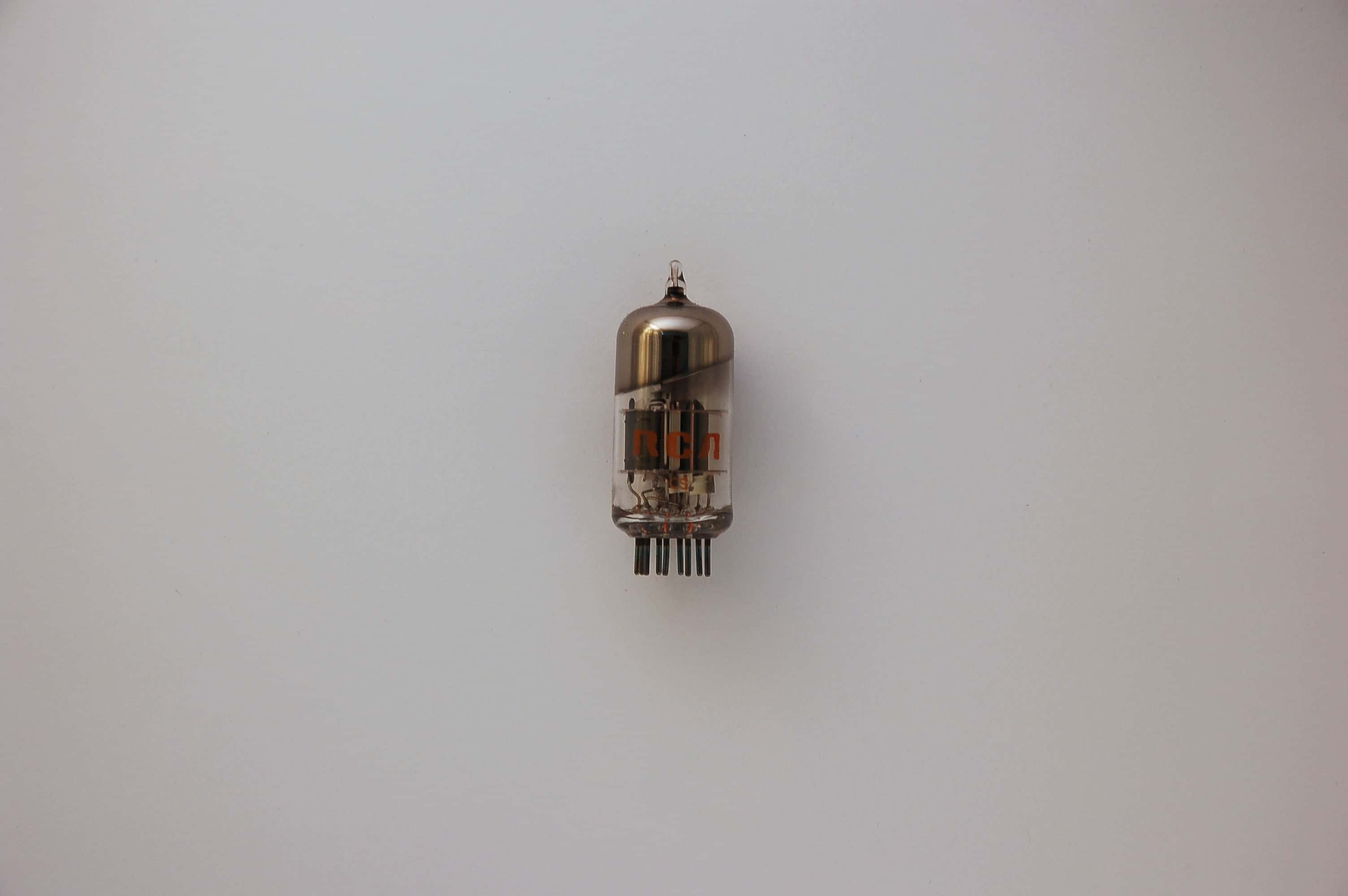 6CG8 Röhre Triode-Pentode B9A Uf 6,3V