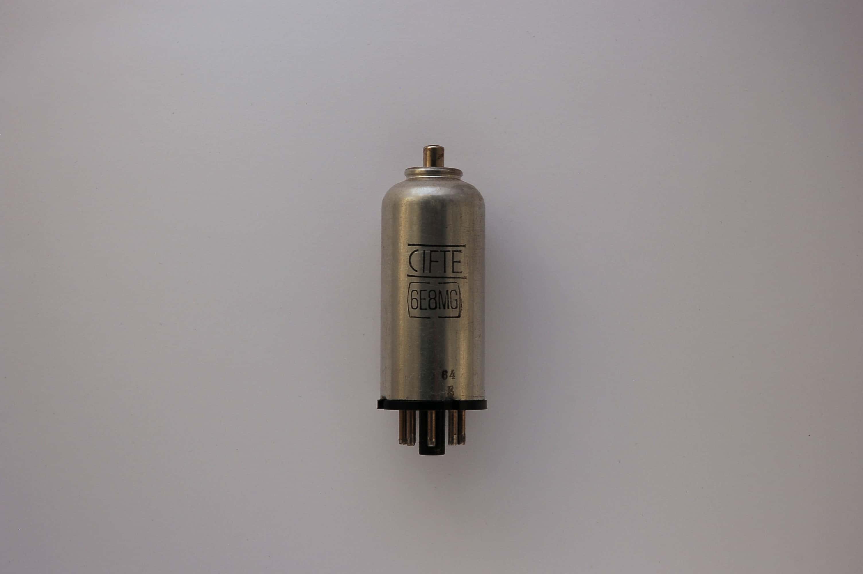 6E8MG Röhre Triode-Hexode Oktal Uf 6,3V