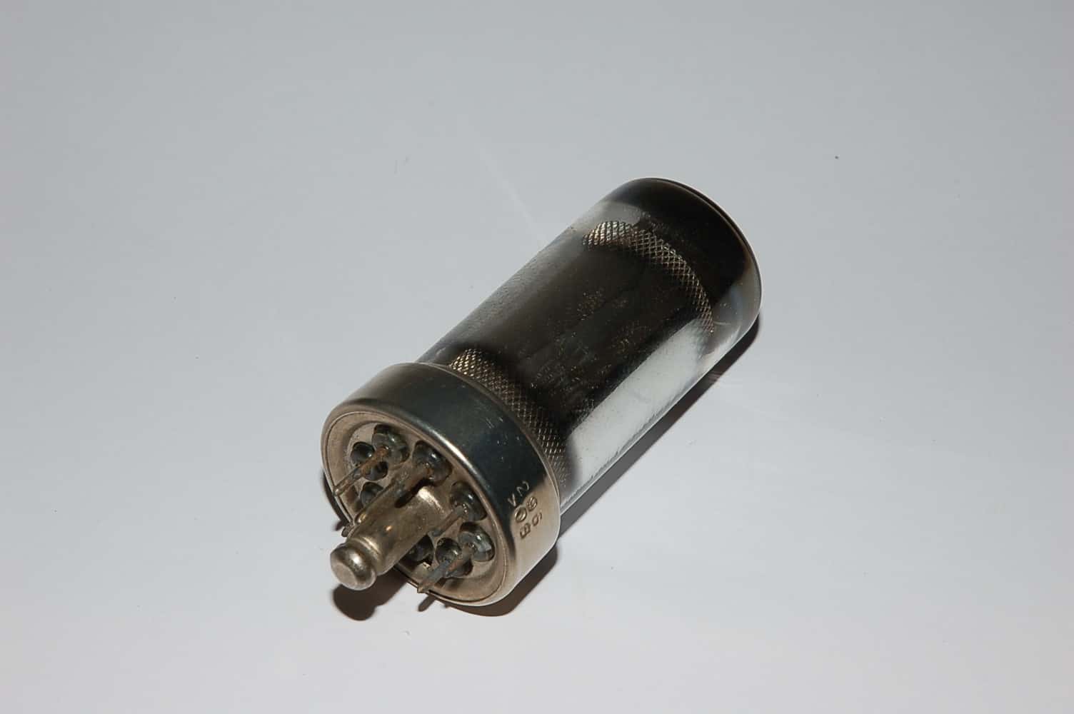 EF51 Röhre Pentode B8G Uf 6,3V