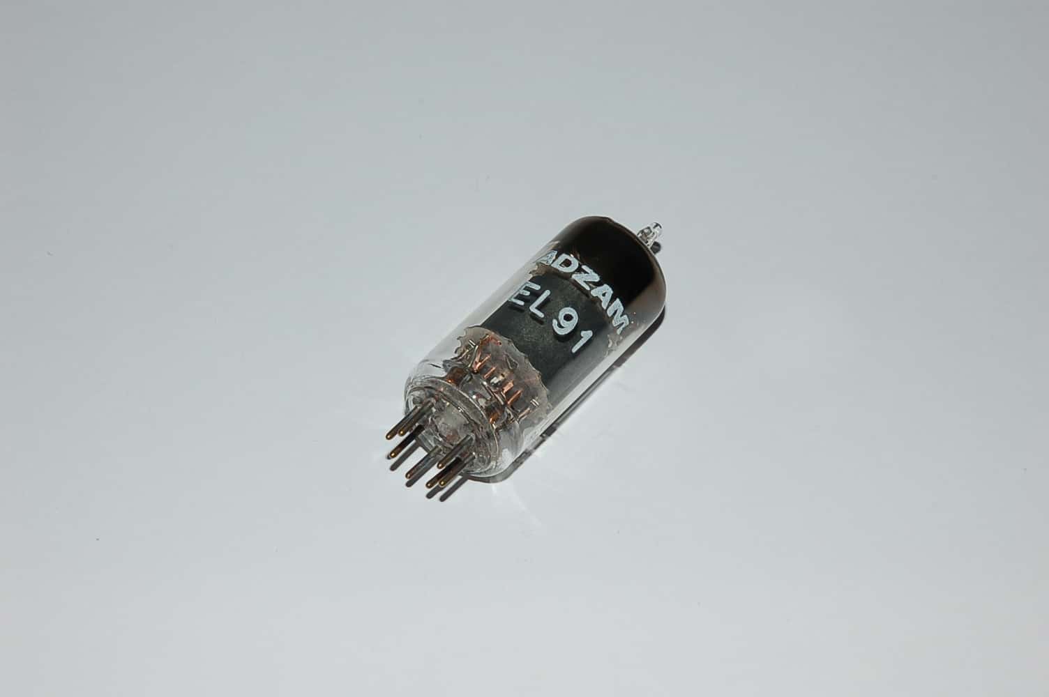 EL91 Röhre = 6516 Pentode B7G Uf 6,3V