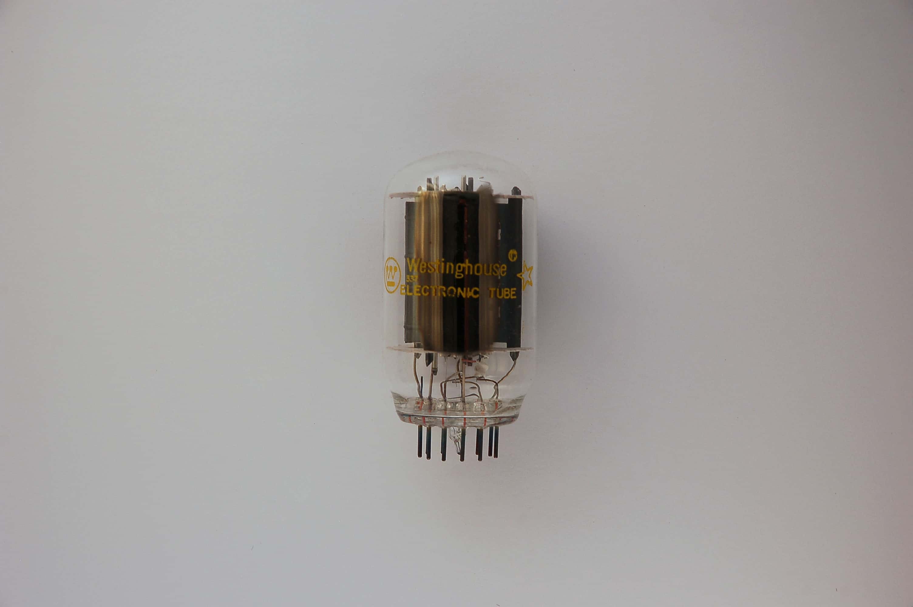 38HE7 tube