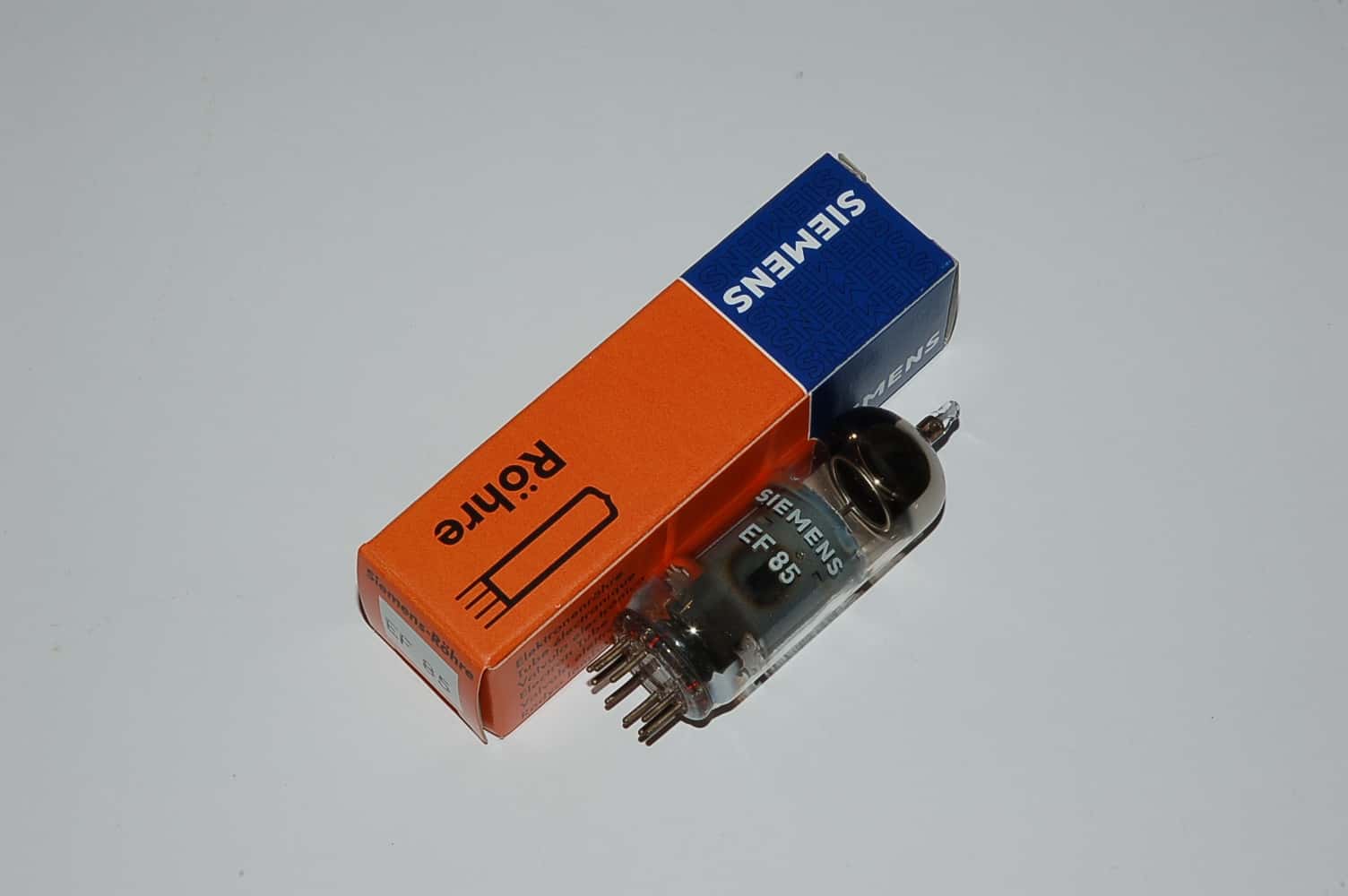 EF85-Siemens Röhre Regelpentode Noval Uf 6,3V