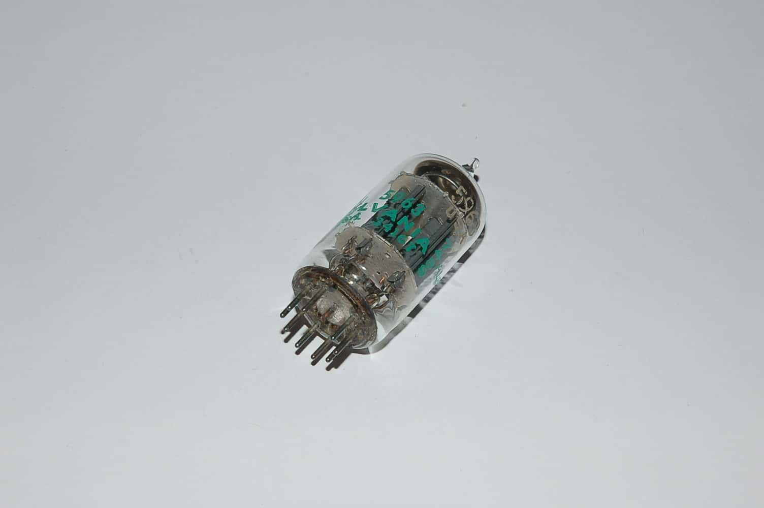 5963 tube 12AU7A NOS Röhre Doppeltriode Version der ECC82