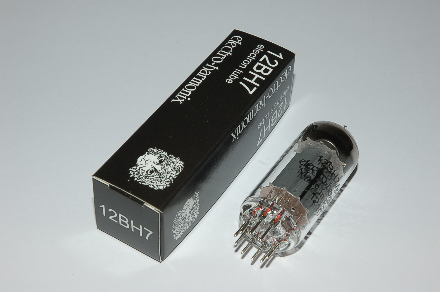 12BH7A EHX doubletriodes V1+low mic+lownoise Röhren Set